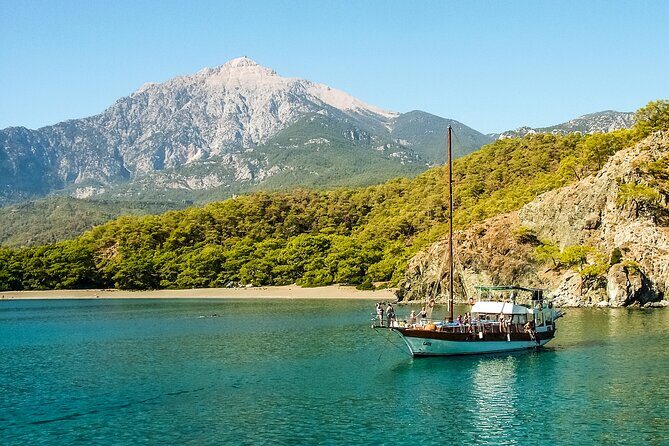 Relaxing Boat Trip w/Lunch and Drinks from Antalya - An In-Depth Look at the Tour Experience