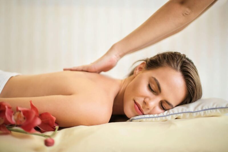 Relaxing massage with volcanic stones - Key Points