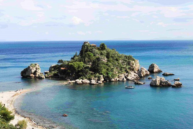 Relaxing snorkeling tour at the Isola Bella Marine Park Taormina - An In-Depth Look at the Snorkeling Tour