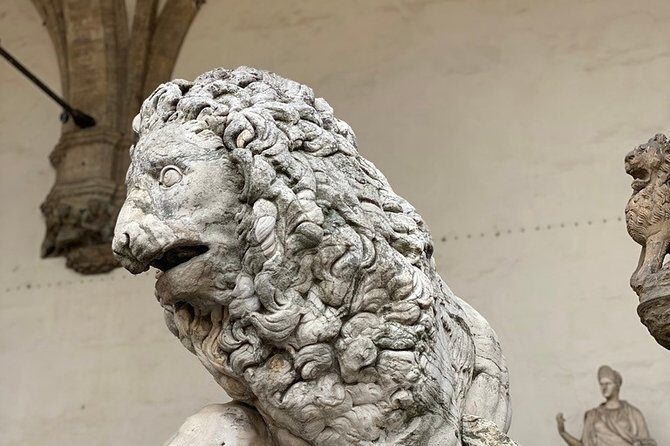 RENAISSANCE SECRETS WITH ELVIS - Walking experience - What to Expect from the Tour