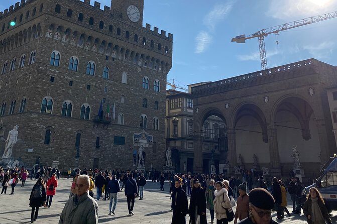 RENAISSANCE SECRETS WITH ELVIS - Walking experience - Who Should Take This Tour?