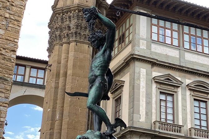 RENAISSANCE SECRETS WITH ELVIS - Walking experience - Unpacking the Experience