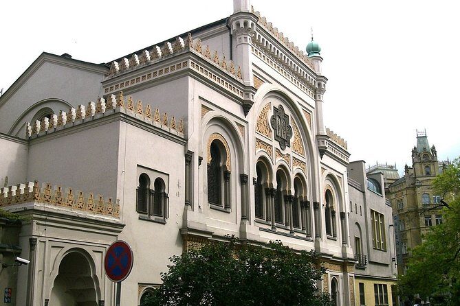 Rent-a-Friend in Prague - What to Expect from the Prague Rent-a-Friend Tour