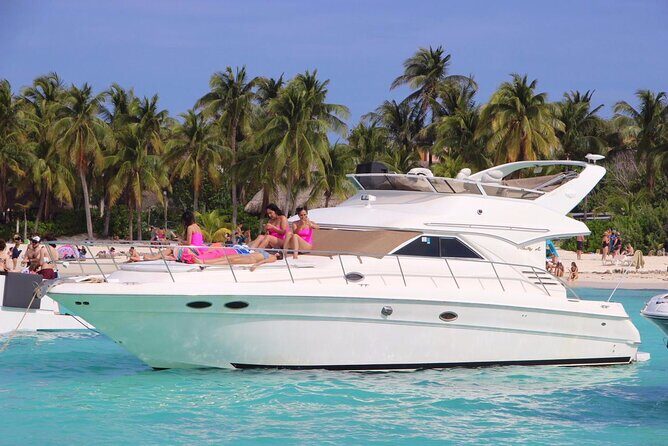 Rent a Private 46ft Yacht in Cancun - FAQ