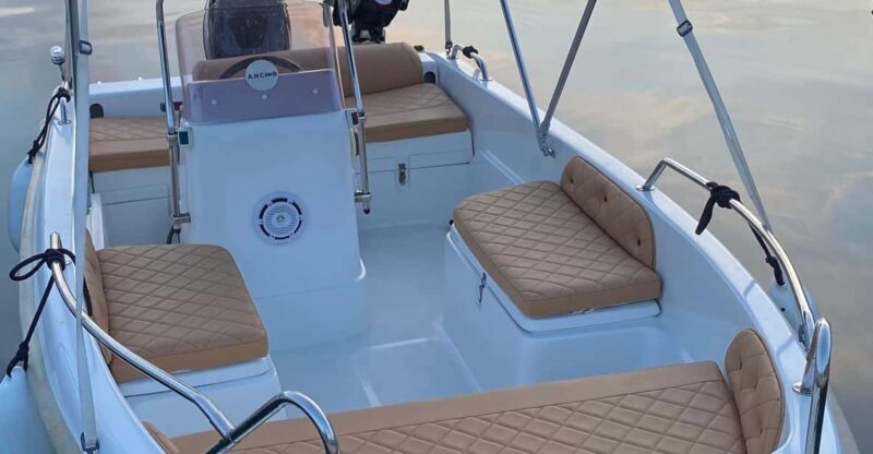 Rent a small boat 30 hp without license! - An in-depth look at renting the boat in Sivota