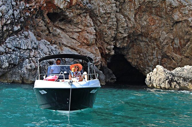 Rent a speed boat and explore beaches and coves of Elaphiti Islands - An Overview of the Experience