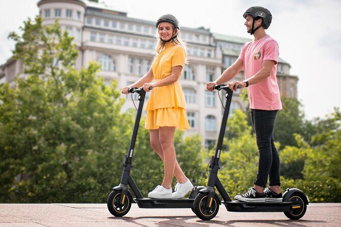 Rent E-Scooter Kick Start: Exploring Playa del Ingles & Maspalomas - An In-Depth Look at the E-Scooter Experience in Gran Canaria