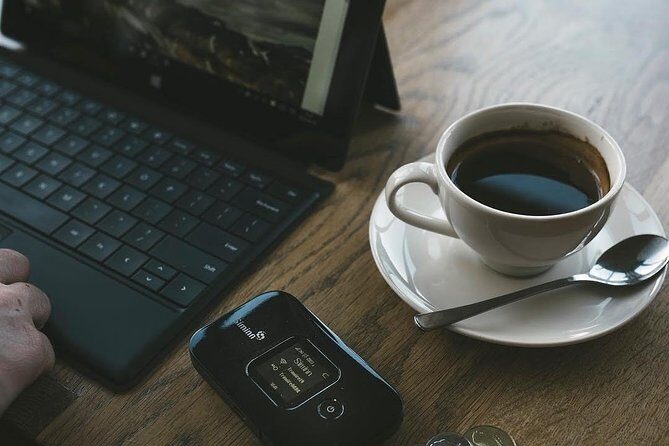 Rent Unlimited High Speed pocket Wifi in Iceland - Ease of Use & Device Management