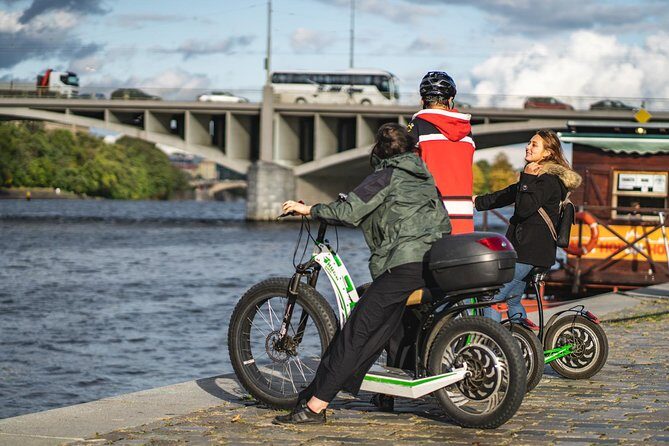 Rent your E-Scooter Hugo Bike in Prague! - Frequently Asked Questions