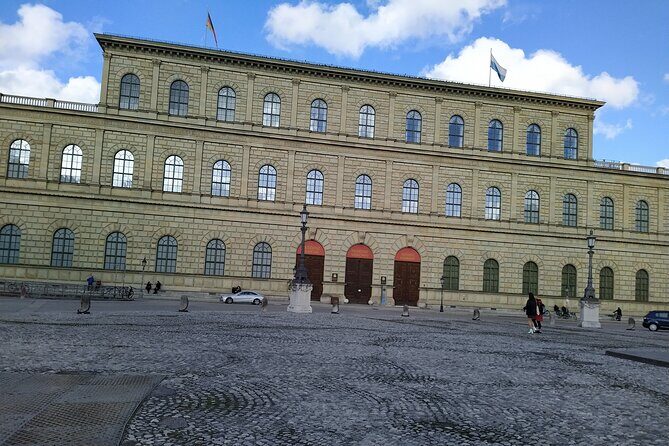 Residence Munich Private Tour including entrance ticket - Practicalities and Considerations