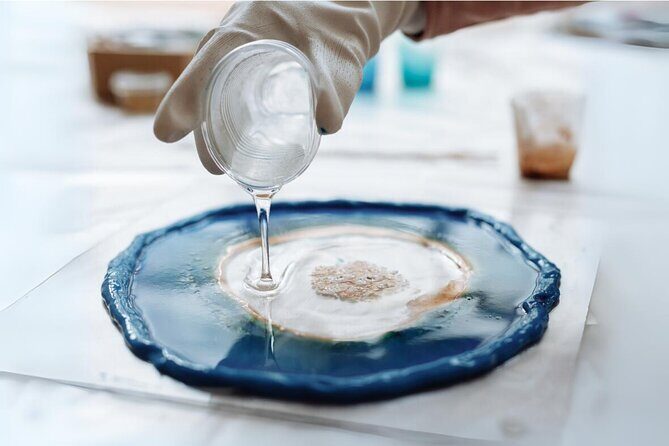 Resin Art Classes Brisbane: Cheeseboards & Coasters - Key Points