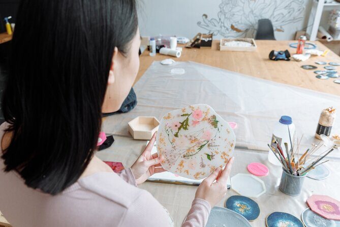 Resin Art Classes Brisbane: Cheeseboards & Coasters - Who Will Love This Experience?