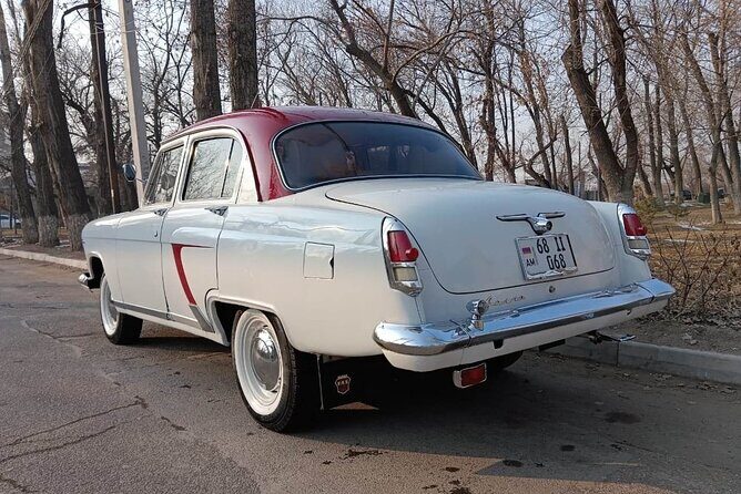 Retro KGB Tour: A Volga 21 Adventure in Yerevan's Soviet Past with photography - The Sum Up
