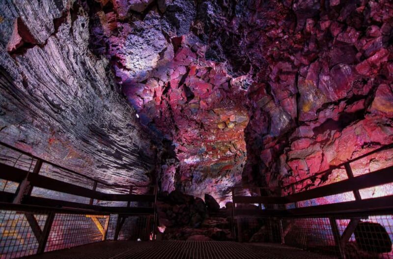 Reykjavik: Evening Lava Tunnel and Northern Lights Hunt - FAQs