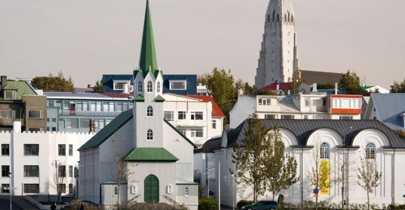 Reykjavik: Express Walk with a Local in 60 minutes - Practical Details and Considerations