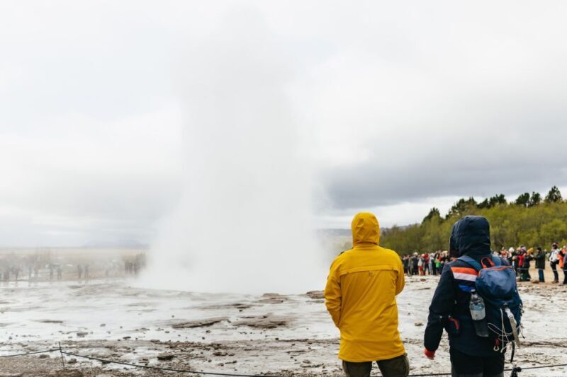 Reykjavik: Golden Circle, Crater & Blue Lagoon Minibus Tour - FAQ