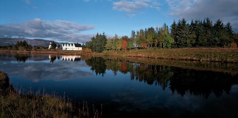 Reykjavik: Golden Circle Super Jeep and Snowmobiling Tour - Who Should Consider This Tour?