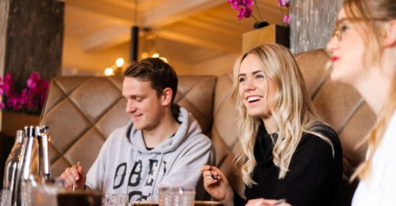 Reykjavik: Guided Foodie Walking Tour with 6 Tastings - Key Points