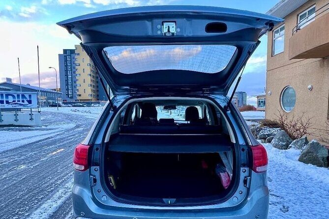 Reykjavik Iceland : Private transfer From / To KEF airport - In-Depth Review