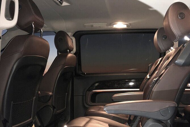 Reykjavik International Airport Private Arrival Transfer - Comfort and Vehicle Options