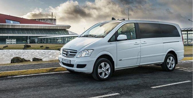 Reykjavik International Airport Private Arrival Transfer - FAQ