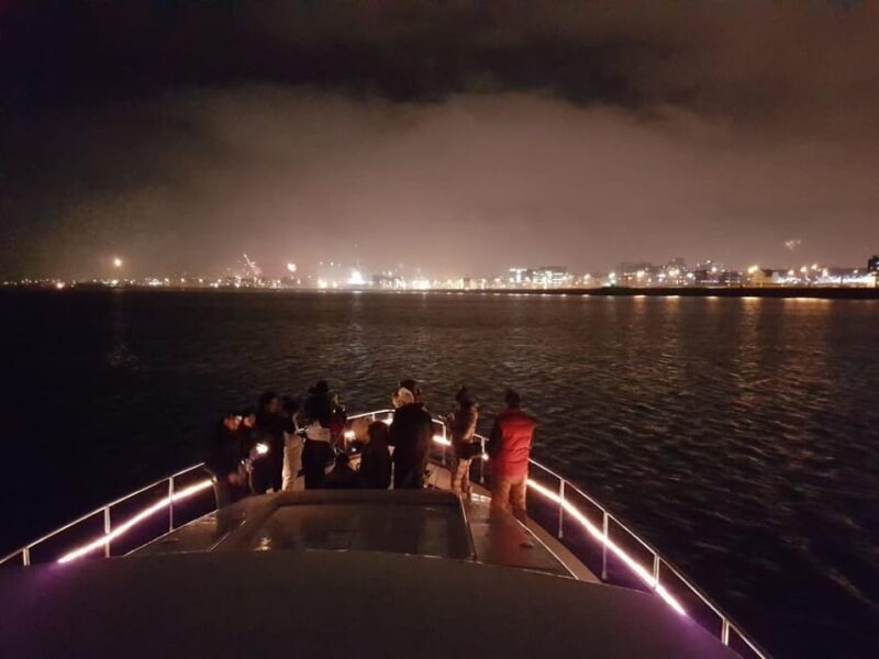 Reykjavík: New Year's Eve Northern Lights Yacht Cruise - FAQ