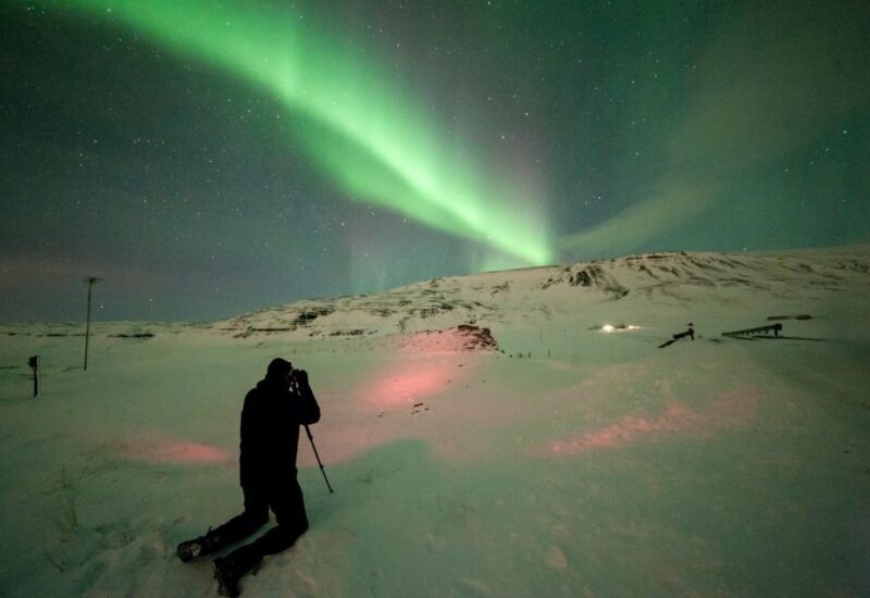 Reykjavik: Northern Lights Group Tour with Photos - Introduction: What’s the Experience Like?