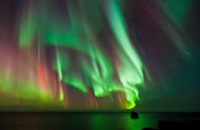 Reykjavik: Premium Northern Lights Tour with Free Photos - The Itinerary and Stops