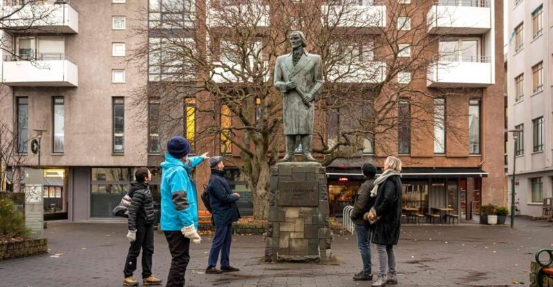 Reykjavik: Sightseeing Walking Tour with a Viking - Key Points