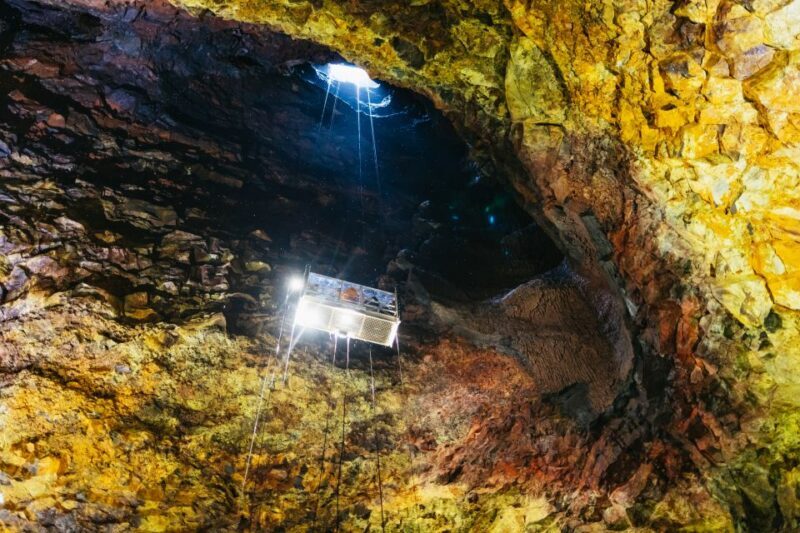 Reykjavik: Thrihnukagigur Volcano Guided Hiking Day Trip - An Inside Look at the Thrihnukagigur Volcano Tour