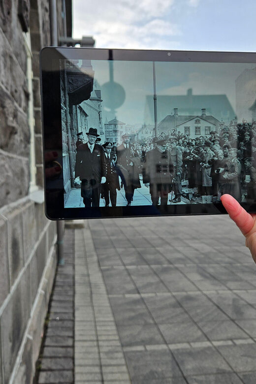 Reykjavik: World War II Walking tour around the city centre - Practical Details