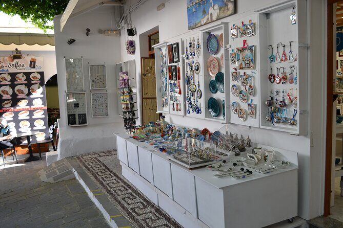 Rhodos : Full-Day Tour to Lindos Village - FAQ