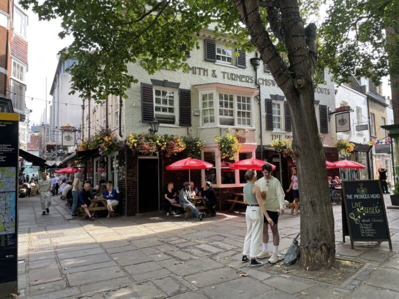 Richmond: Ted Lasso Guided Walking Tour - FAQ