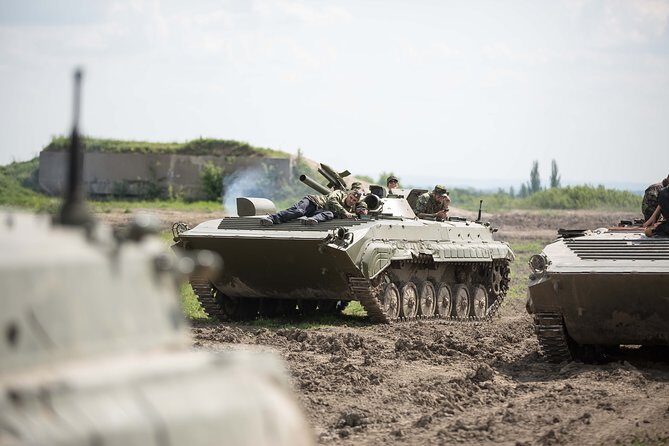 Ride in a BMP tank and military garage tour Prague - Key Points