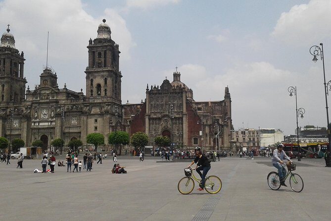 Ride Mexico City Historic Center, highlights w/ taco stop - Who Should Consider This Tour?