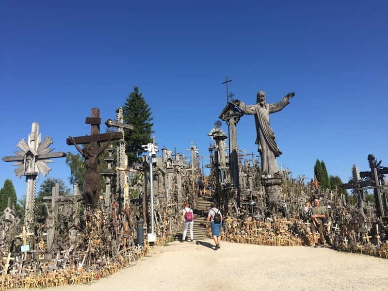 Riga: Bauska Castle, Rundale Palace and Hill of Crosses Trip - Authentic Reviews: What Travelers Say