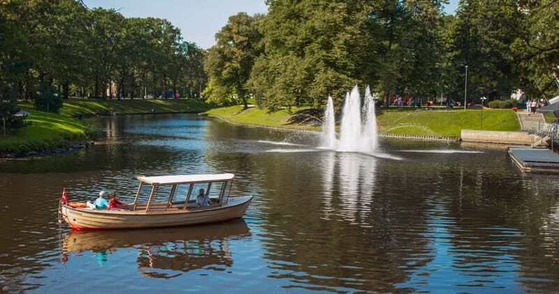 Riga: Canal Boat Sightseeing Tour With Audio guide - Key Points