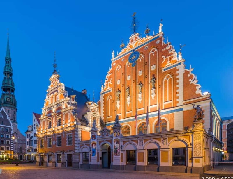 Riga Old Town, C Market & Art Nouveau Guided Walking Tour - Key Points: