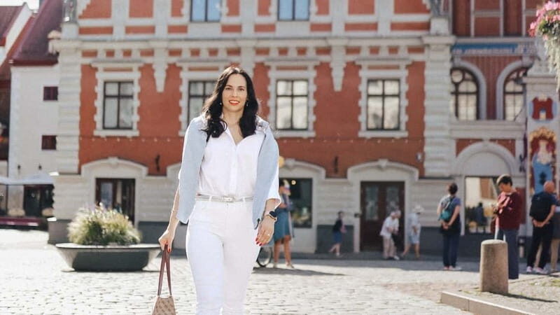 Riga Old Town Photoshoot & exploration - Exploring Rigas Old Town Through the Lens: A Detailed Review of the Photoshoot & Exploration Tour