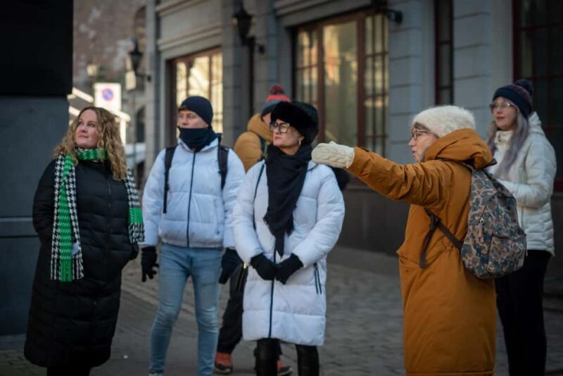 Riga: Old Town Walking Tour in a Small Group or Private - The Guides and Their Impact