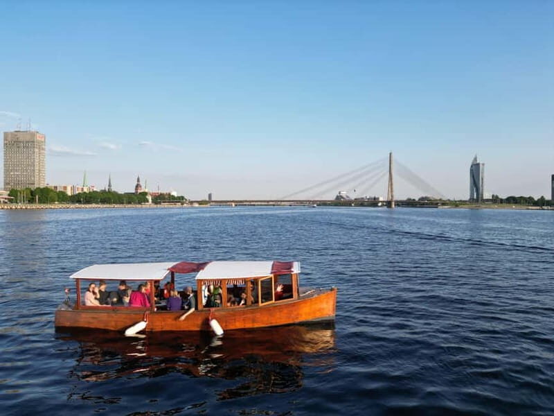 Riga: Private Boat Tour in Riga Canal and Daugava - Riga: Private Boat Tour in Riga Canal and Daugava