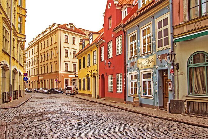 Riga Private Guided Tour With A Professional Guide - Exploring Riga in Depth: The Experience