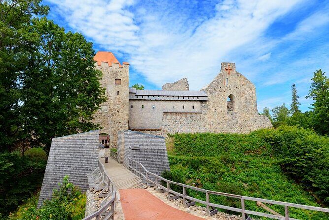 Riga to Sigulda & Cesis: Explore Latvias Medieval Castles - An In-Depth Look at the Riga to Sigulda & Cēsis Tour