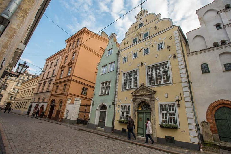 Riga's Old Center and Art Nouveau Tour - Key Points