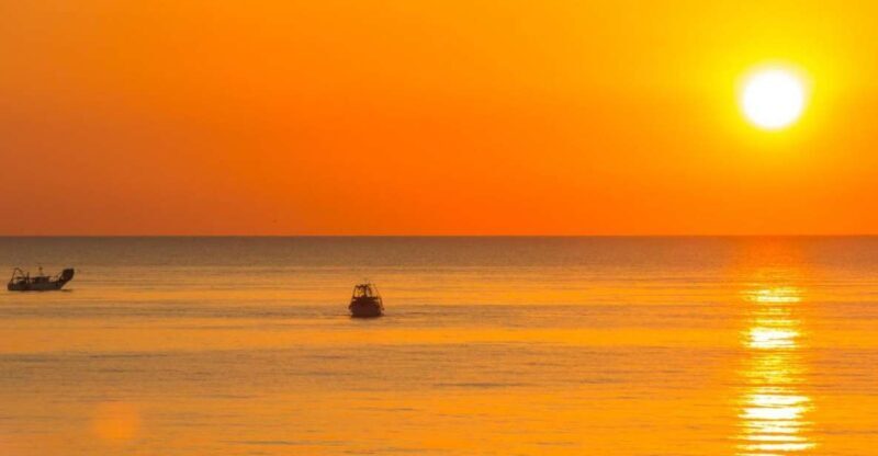 Rimini: Beach umbrella, drink and Jacuzzi at 26 TikiBeach - Why Choose This Experience?