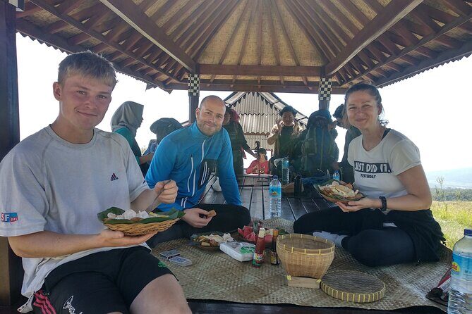 Rinjani Trekking 3D/2N - Sembalun Hot Springs Reward to Crater Rim and Lake - FAQ