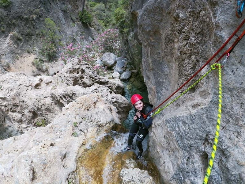 Río Verde from Granada: Canyoning experience. - FAQ