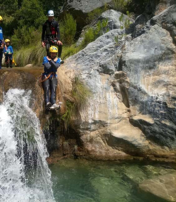 Río Verde, Otivar, Granada: canyoning, crystal clear waters, jumps, and rappelling. - The Sum Up: Is This Canyon Tour Worth It?