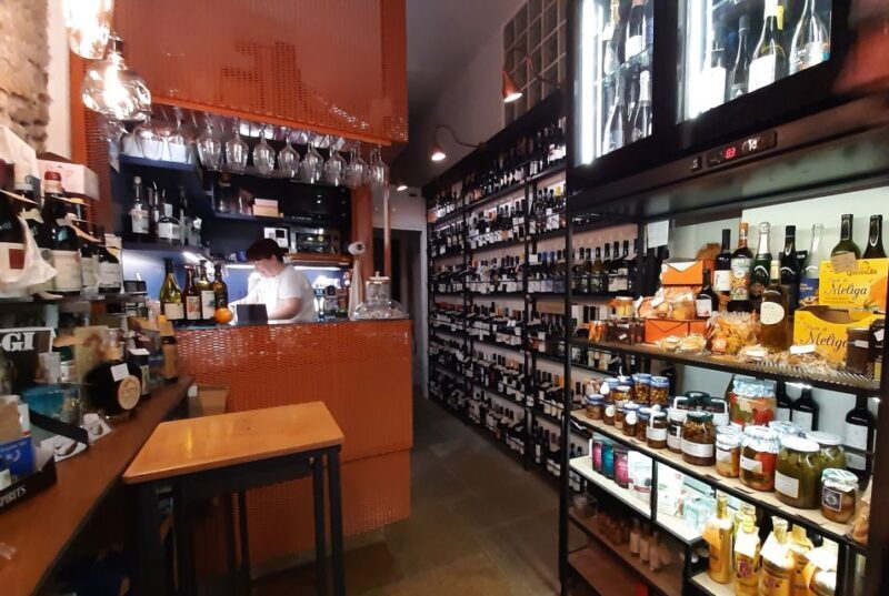 Riomaggiore: Cinque Terre Wine & Liqueur Tasting Experience - Price & Value Considerations