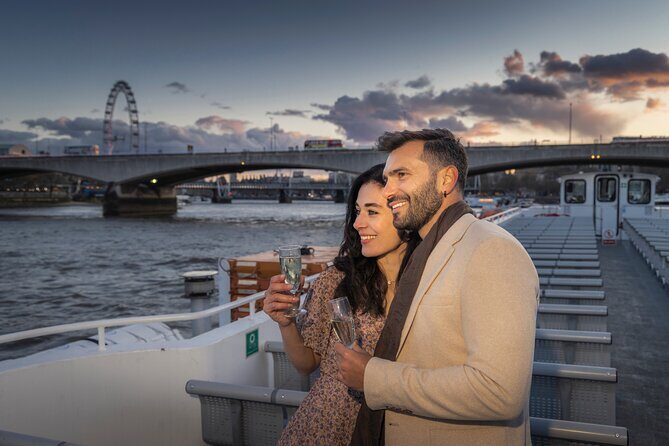 River Thames Evening Cruise with Sparkling wine and Canapés - The Experience in Detail